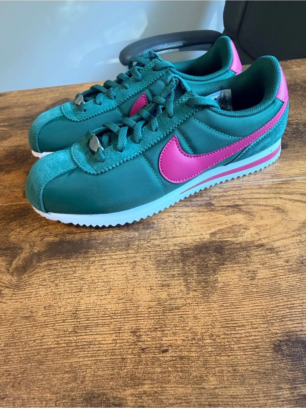 Nike Women's Teal and Pink Classic Cortez-Style Sneakers 4.5Y/6W